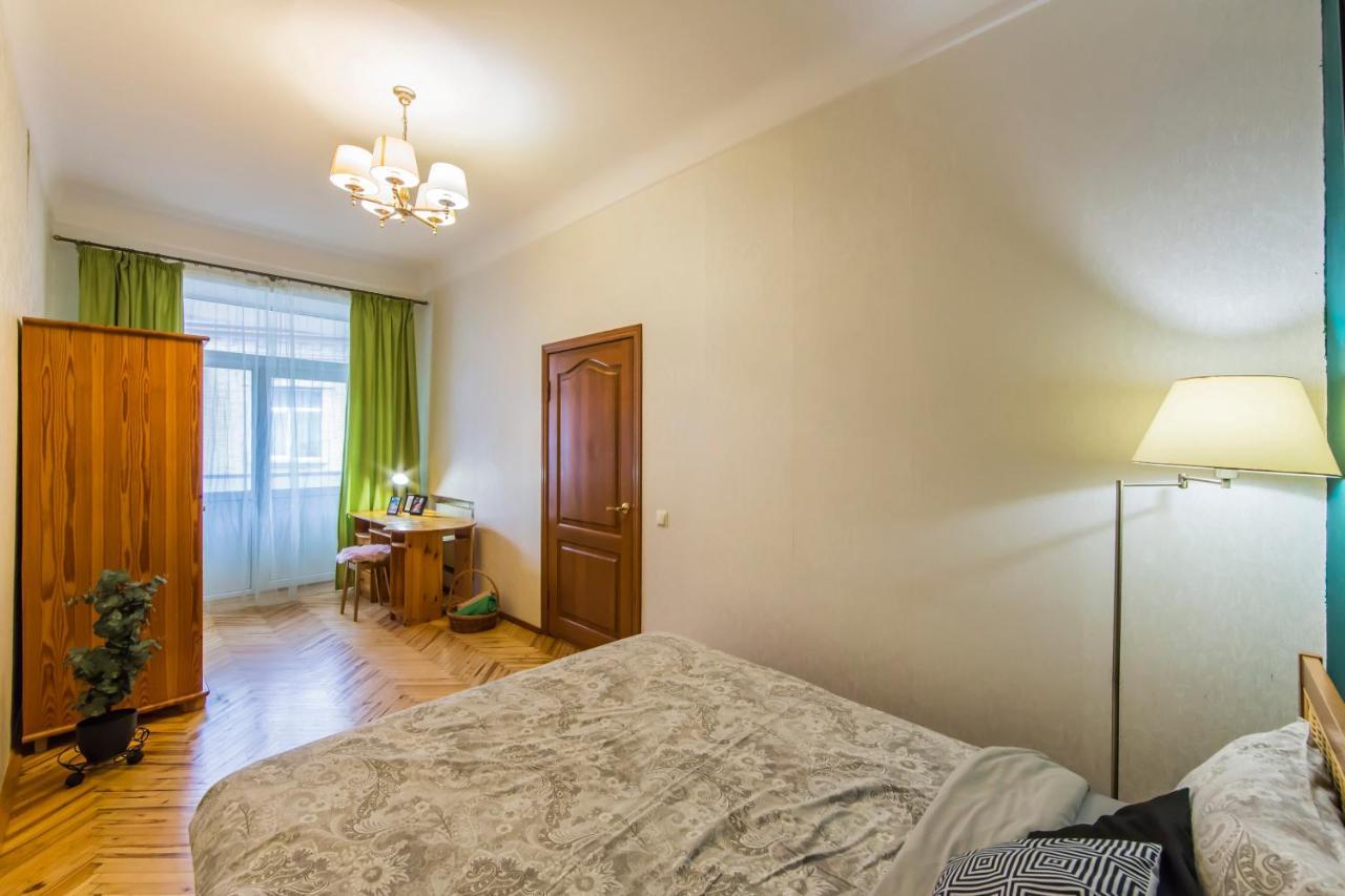 Затишна Квартира На Майдані Незалежності Kiew Exterior foto