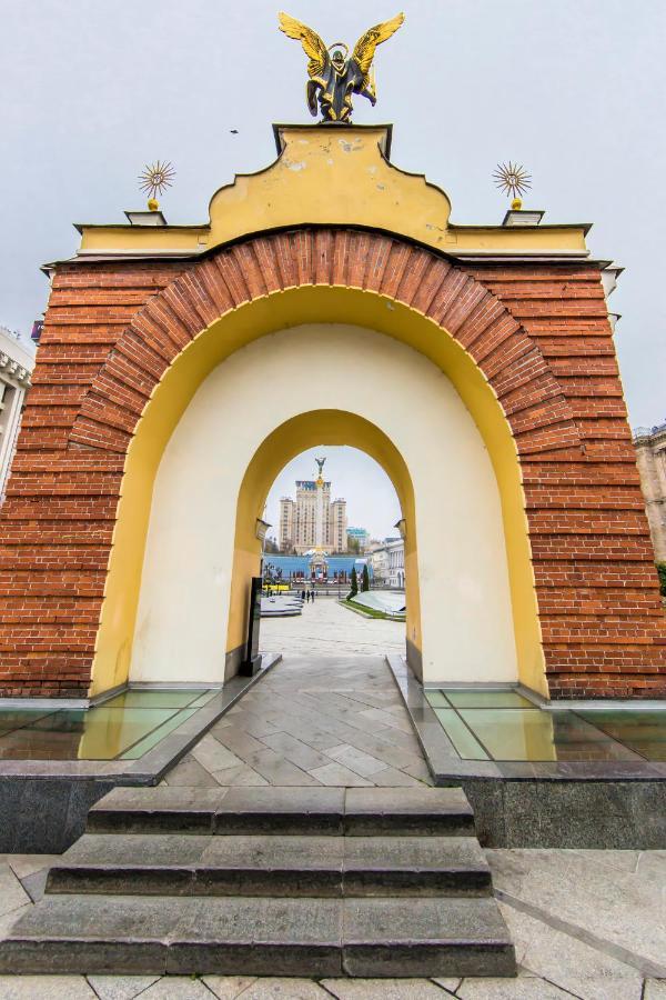 Затишна Квартира На Майдані Незалежності Kiew Exterior foto